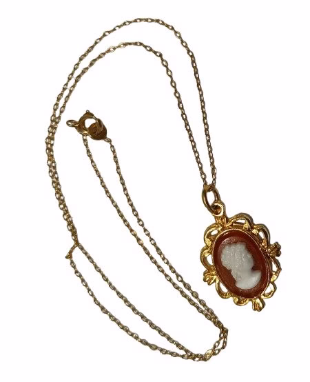 English Vintage Necklace - Image 3