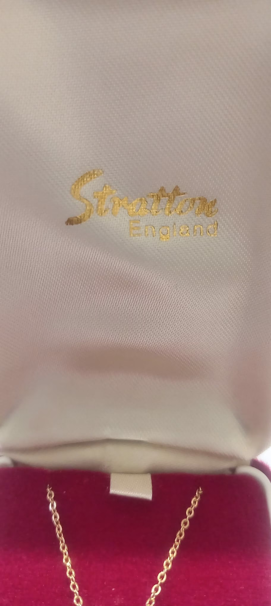 English beauty: Mother of Pearl - Image 6